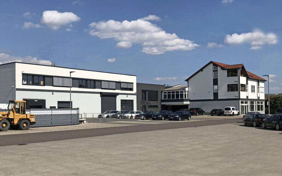 Neubau einer Werk-, Verlade- und Lagerhalle der Schubert Motorsport GmbH in Oschersleben mit vorhabenbezogener B-Planerstellung